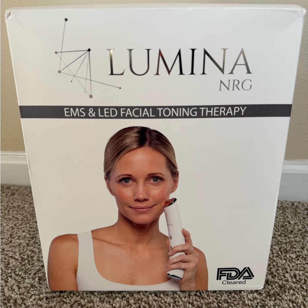 LUMINA FOR AGING AND ACNE PRONE SKIN/ brand new
